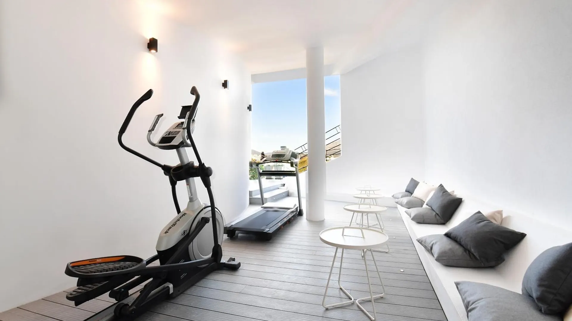 Extraordinary 7 Bdrm Villa W Pool, Gym, Cinema Marbella Spain