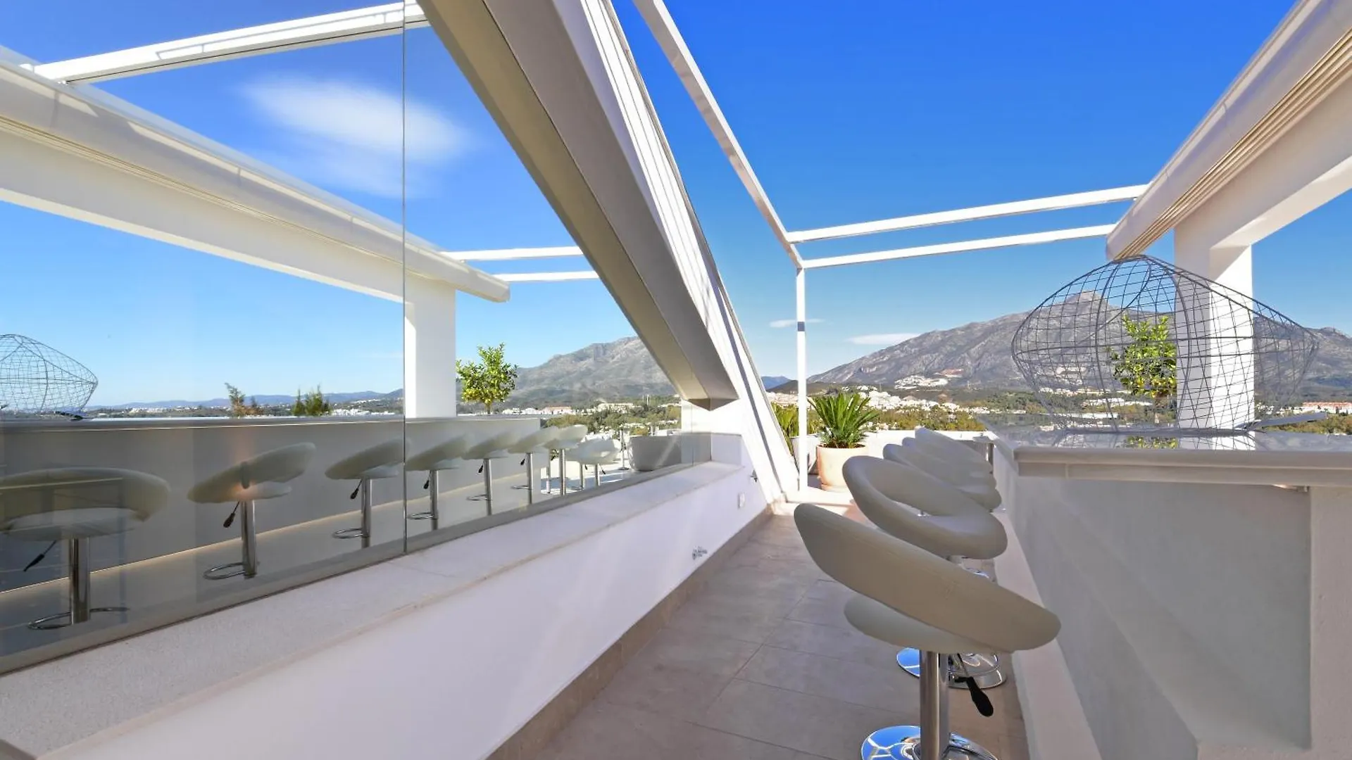 Extraordinary 7 Bdrm Villa W Pool, Gym, Cinema Marbella Spain