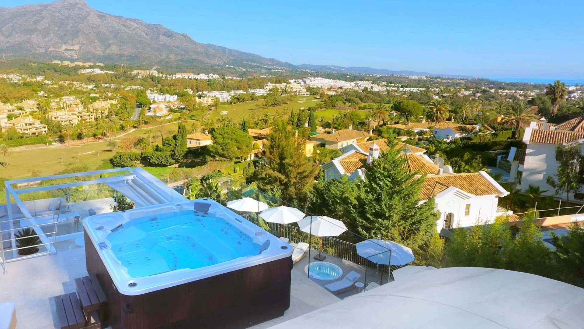 Extraordinary 7 Bdrm Villa W Pool, Gym, Cinema Marbella